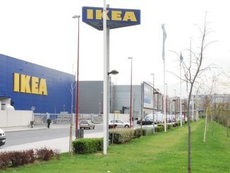 Aviso para viajeros confiados, robo en el aparcamiento de IKEA
